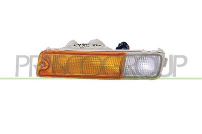 FANALE DESTRO PARAURTI ANTERIORE-ARANCIO-CON PORTALAMPADA — ricambio carrozzeria MITSUBISHI L200 - Strada — Cod. MB8154303 — Apa Ricambi